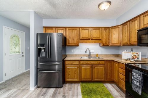 246 Jacqueline Dr, London OH  43140-1181 exterior