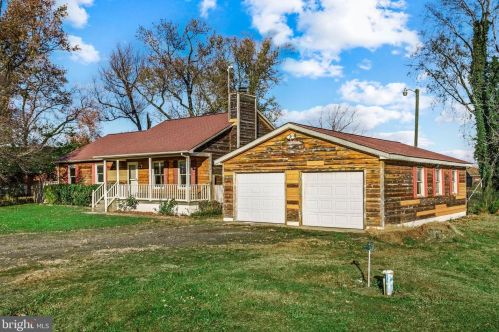 1729 Nottingham Dr, Fredericksburg VA  22408-9674 exterior