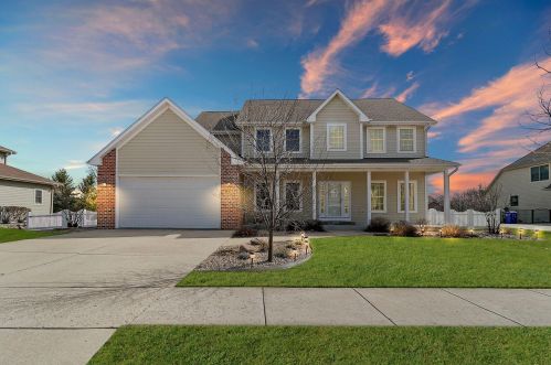 1633 38th Ct, Kenosha, WI 53144-3326