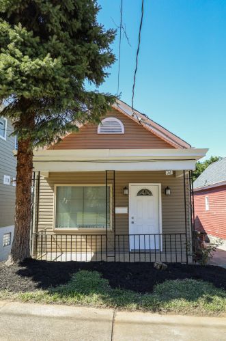 26 17th St, Newport, KY 41071-2701