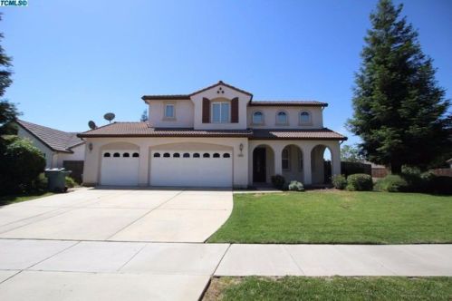 2935 Tyler Ave, Visalia, CA 93291-6567
