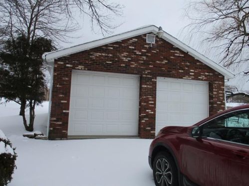362 Maple Rd, Shelocta, PA 15774-8631