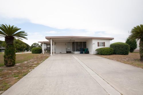 1227 Nassau Cir, Tavares, FL 32778-2527
