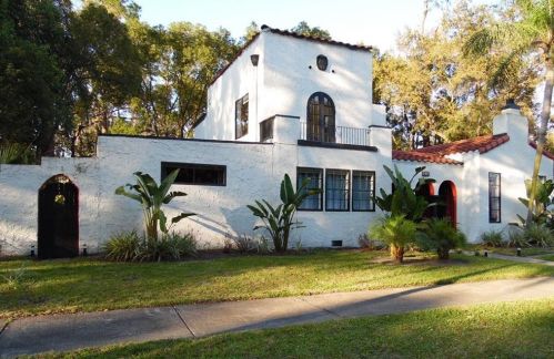546 Plumosa Dr, Sanford, FL 32771-3501