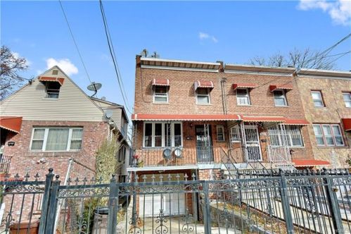 1145 223rd St, Bronx, NY 10466-5832