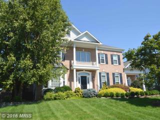 43494 Savoy Woods Ct, Fairfax, VA 20152-1941