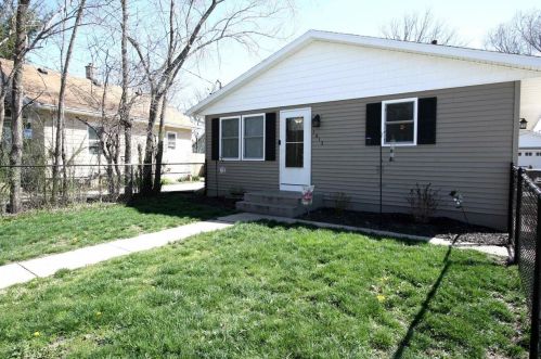 1613 Bluff St, Beloit WI  53511-3410 exterior