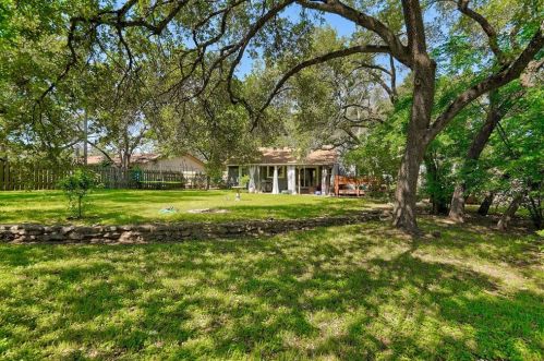 13201 Broadmeade Ave, Austin TX 78729-2815 exterior