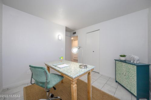 4040 Lazy Palm Dr, Tucson AZ 85730-3817 exterior