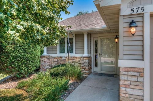 575 Williamsburg Pl, New Johannesburg, WI 54017-2464