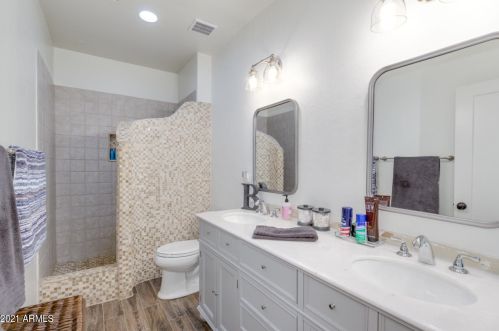 2719 James St, Gilbert AZ 85296-8981 exterior