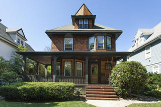 236 Stratford Rd, Brooklyn, NY 11218-4316