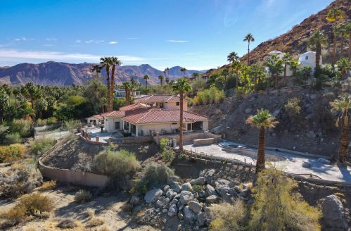 380 Camino Alturas, Palm Springs, CA 92264-8322