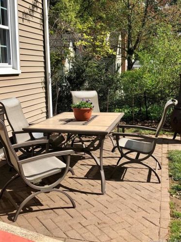 32 View St, Manchester CT  06040-4306 exterior