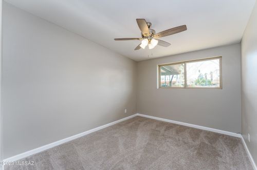 8801 Shiloh Pl, Tucson AZ  85710-2912 exterior