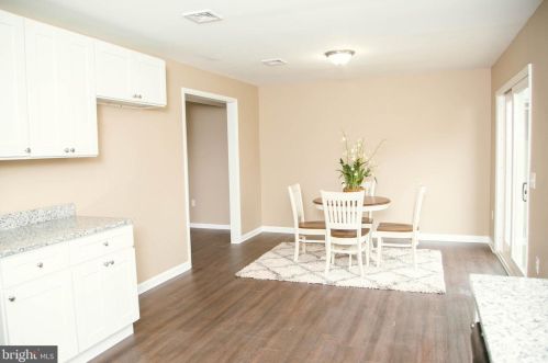 71 Honeysuckle Dr, Navy Sup Dpt PA 17050-3166 exterior