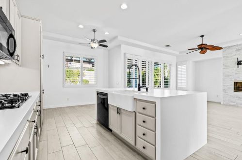 79806 Barcelona Dr, La Quinta CA  92253-8809 exterior