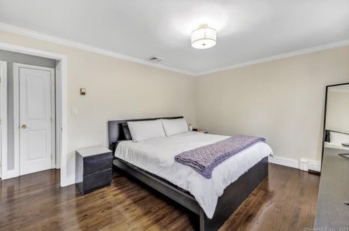 26 Perch Rd, Huntington CT  06484-1824 exterior