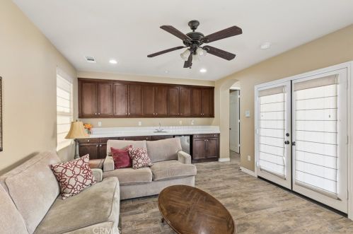 888 Highridge St, Riverside CA  92506-7564 exterior