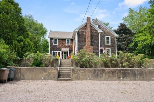 137 Black Point Rd, Niantic, CT 06357-2932