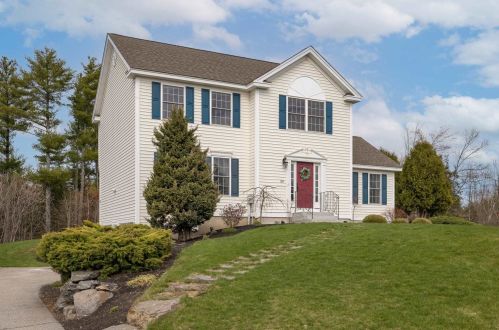 30 Pond Rd, Raymond, NH 03077-2632