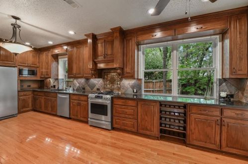 4220 Remington Park Ct, Lewisville TX  75028-3041 exterior