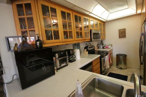 9325 Marina Pacifica Dr, Long Beach CA 90803-7004 exterior