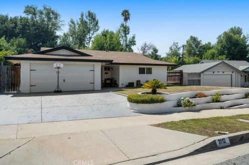 3112 Valley View Ave, West Covina, CA 91792-3207