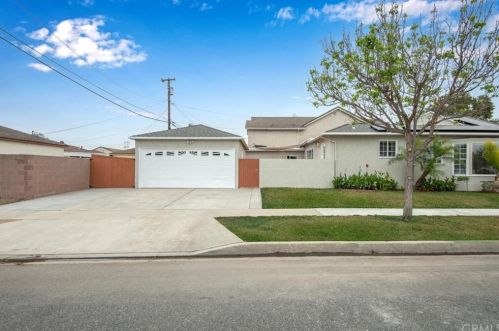 6003 Eckleson St, Lakewood CA  90713-1910 exterior