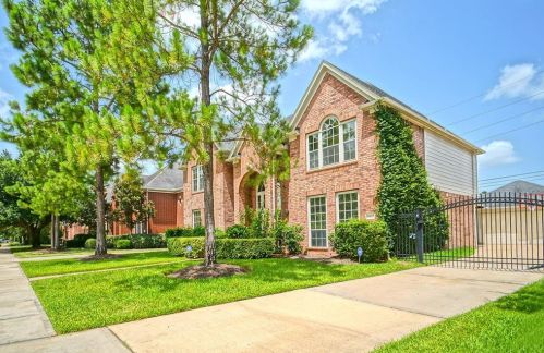 2427 Foxglove Dr, Pearland TX  77584-7939 exterior