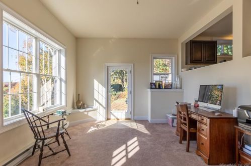 611 Military Hwy, Groton CT 06340-2468 exterior