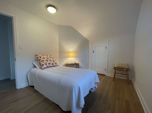 210 Atlantic Ave, Cheswick PA  15024-1534 exterior