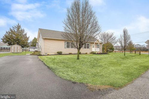 38034 Yacht Basin Rd, Millville, DE 19970-3317