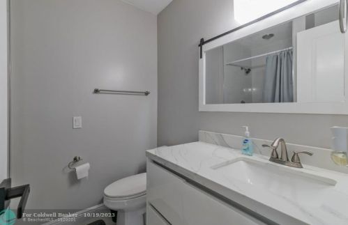 9291 14th Ct, Hollywood FL  33024-4545 exterior