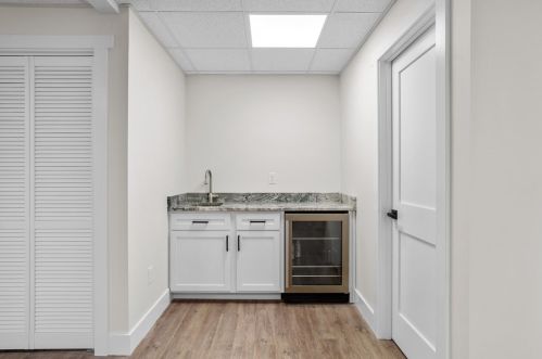 513 5th Ave, Bridgeville PA  15017-1337 exterior