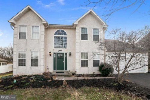 902 Harcourt Ln, Harleysville, PA 19438-1059