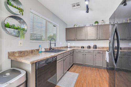 651 Concord St, Gilbert AZ 85296-3041 exterior