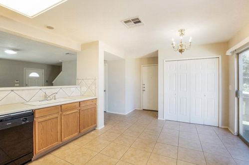 7028 Doyal Dr, Austin TX  78747-3902 exterior