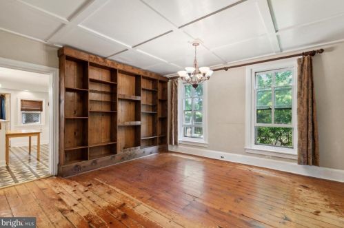 127 Bellevue Ave, Langhorne PA 19047-5264 exterior