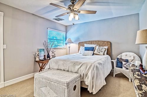 466 Sea Oats Dr, Sanibel FL  33957-5413 exterior