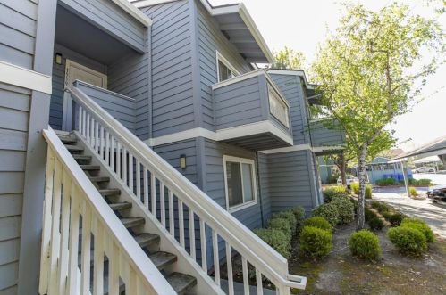 1559 Four Oaks Cir, San Jose, CA 95131-2652