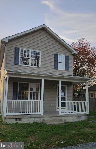 106 Fifth St, Frederica, DE