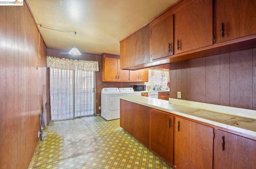 2752 Mabel St, Berkeley CA 94702-2461 exterior