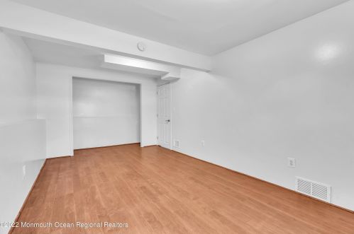 17 Dogwood Dr, Jackson Twp NJ  08527-1342 exterior