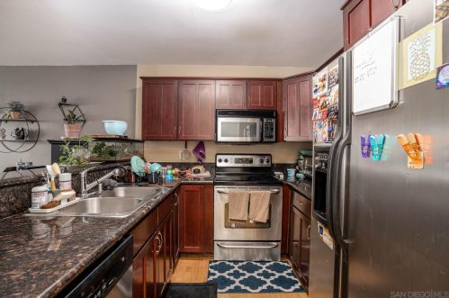 4540 60th St, San Diego, CA 92115-5452