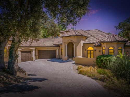 2355 Stonecress St, Gilroy, CA 95020-8427