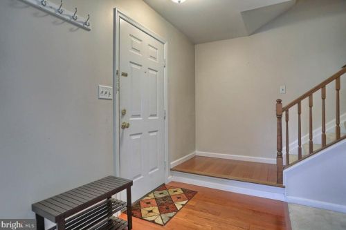 394 Stonehedge Ln, Navy Sup Dpt PA  17055-7012 exterior