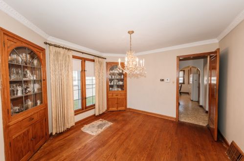 3835 52, Milwaukee WI 53220-3208 exterior