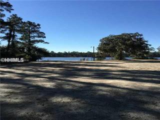 182 Clarendon Rd, Beaufort, SC 29906-7931