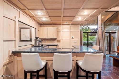 3301 Rovey Ave, Scottsdale AZ 85250-5824 exterior